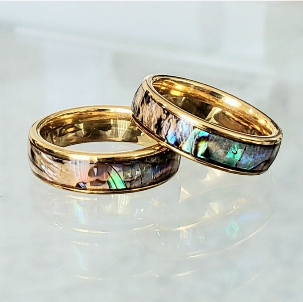 NWOT Natural abalone shell ring - Picture 2 of 5